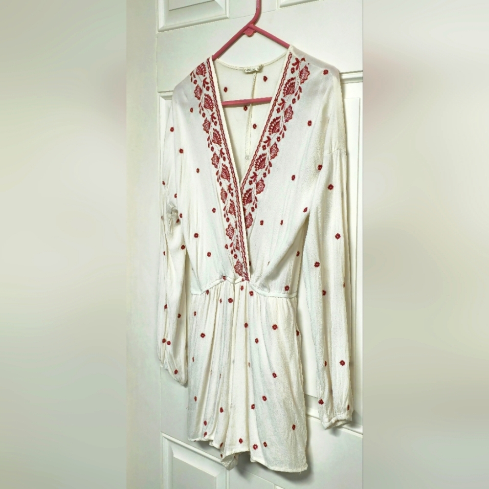 Chloe & Katie White and Red Floral Jumpsuit